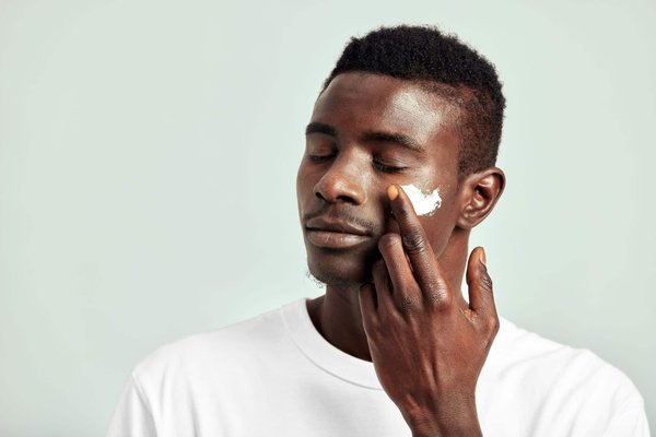 Protégez votre peau avec le tocophérol ou la vitamine E.