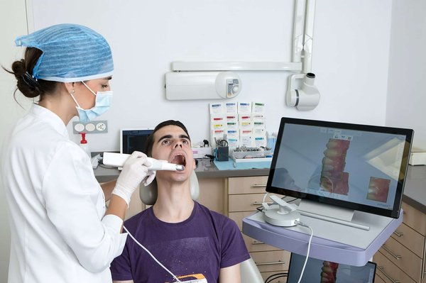 Les cliniques de Laval proposent-elles des analyses 3D de la dentition ?