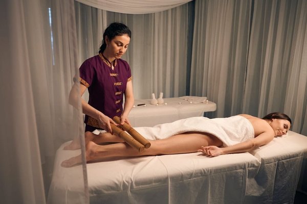 Peut-on trouver des services de bien-être et de massage dans ces campings ?